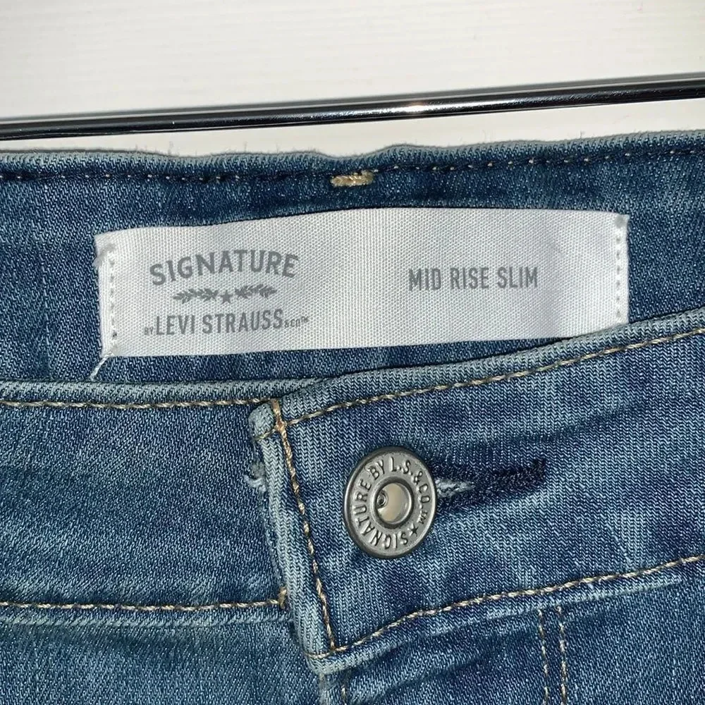 Levi’s Signature Mid Rise Slim Jeans Blue Size 33